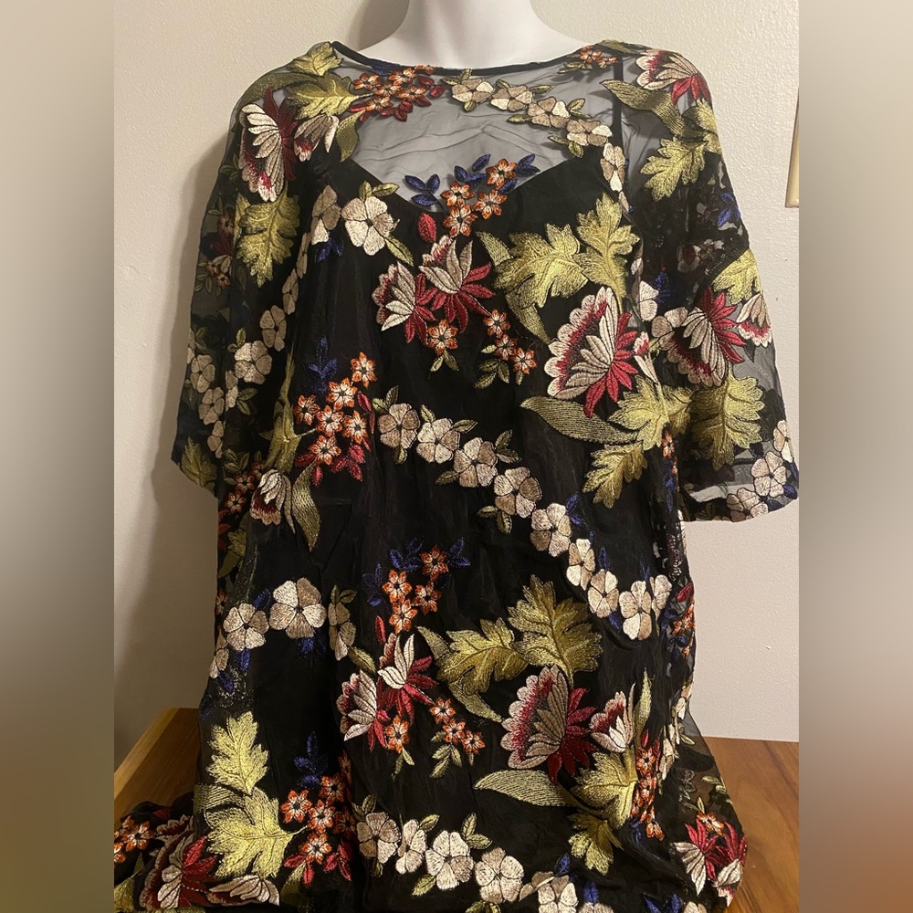 Zara dress, black and flowers , size large